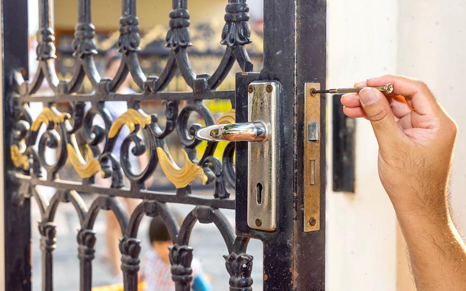 tarifs serrurier ouverture de porte Paris 18